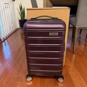 Samsonite Omni 2 Purple Hardside Spinner Luggage
